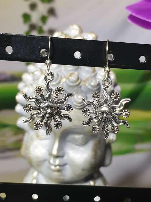 Boucles d'oreilles soleils argenté