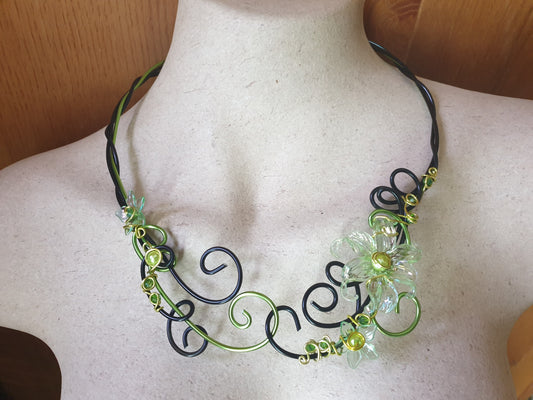 Collier Volutes Noir et VERT